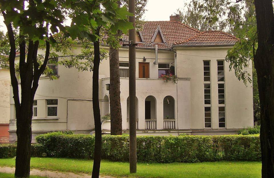 Buvęs Lietuvos katalikių moterų draugijos centro valdybos pastatas Perkūno al. Žaliakalnyje, suprojektuotas 1939 m. G. Oržikausko nuotr.