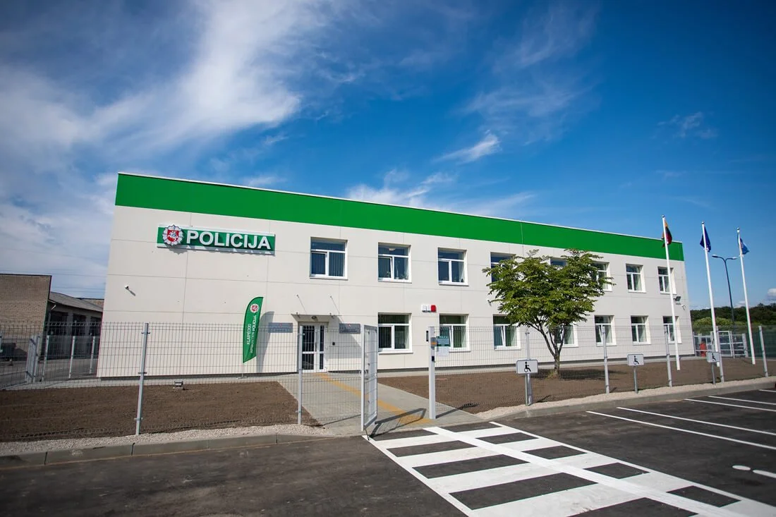 Klaipėdos rajono pareigūnai dirbs civilizuotai: įsikūrė naujame pastate 1 komisariato patalpos