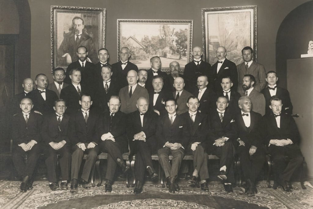Lietuvos banko vadovai su V. Jurgučiu. 1929 m. Lietuvos ypatingojo archyvo nuotr.