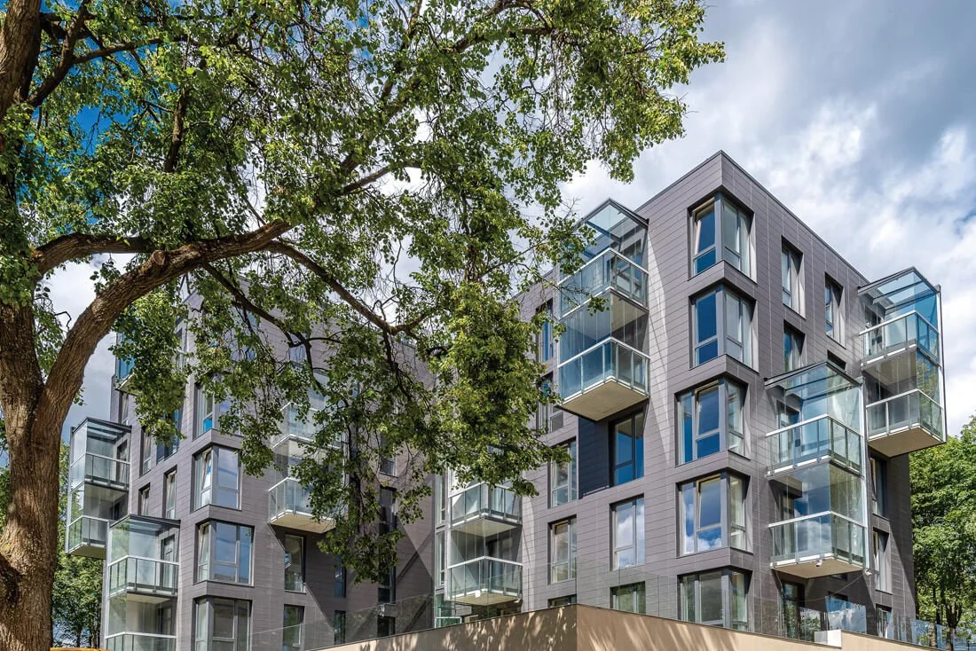 „Peteliškių parkas“, „Constra“