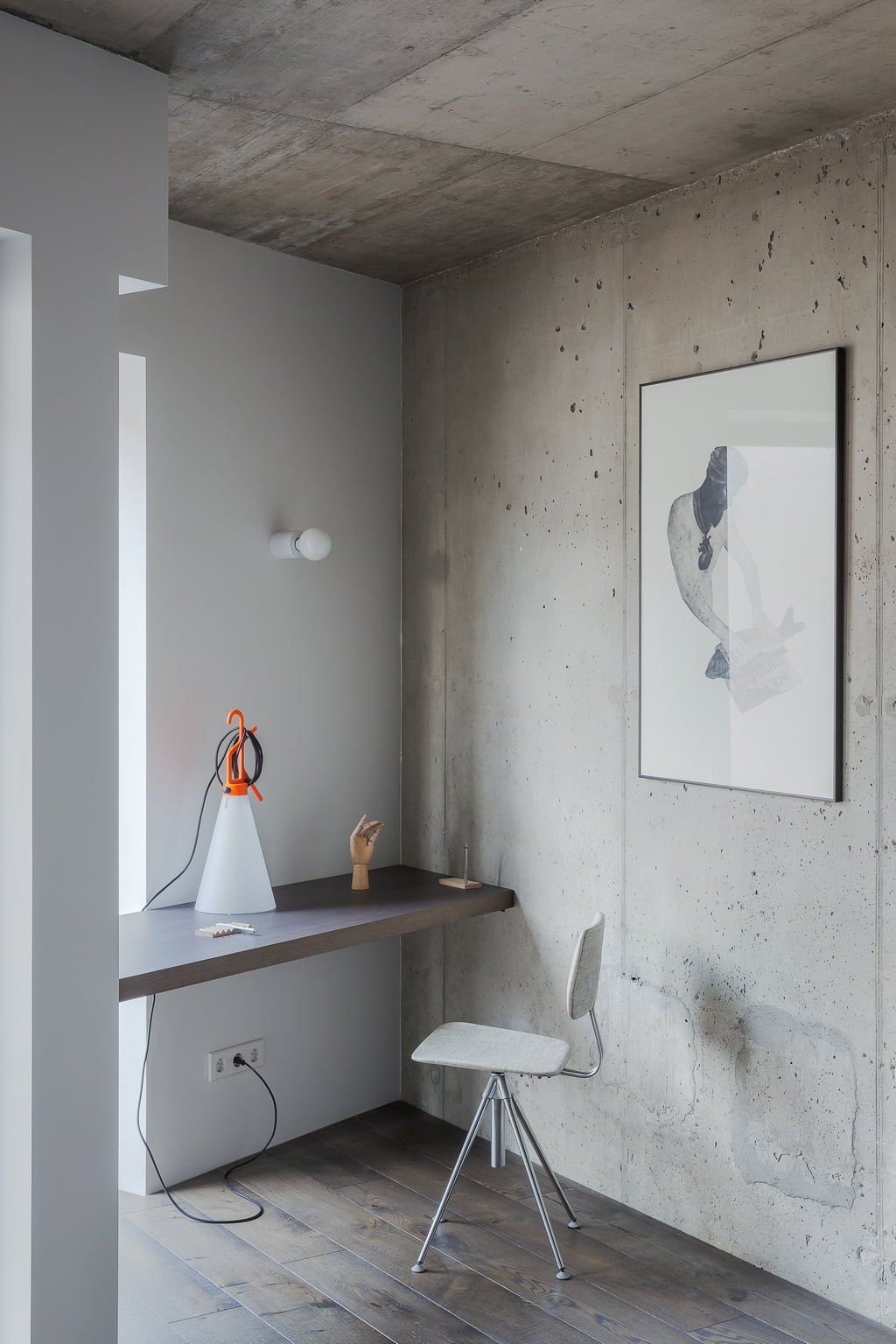 Daugiau erdvės gyvenimui: bute Vilniuje dizainerė paliko atvirus vamzdžius, betoną ir plytas 8 15 Simona Vilute Interjeras kosciuskos ©Norbert Tukaj 0100