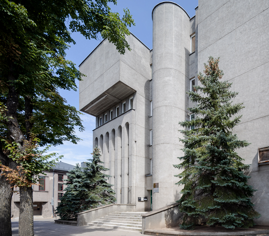 Administracinis pastatas buv. Informacinio skaičiavimo centro priestatas ©Norbert Tukaj 1.jpg