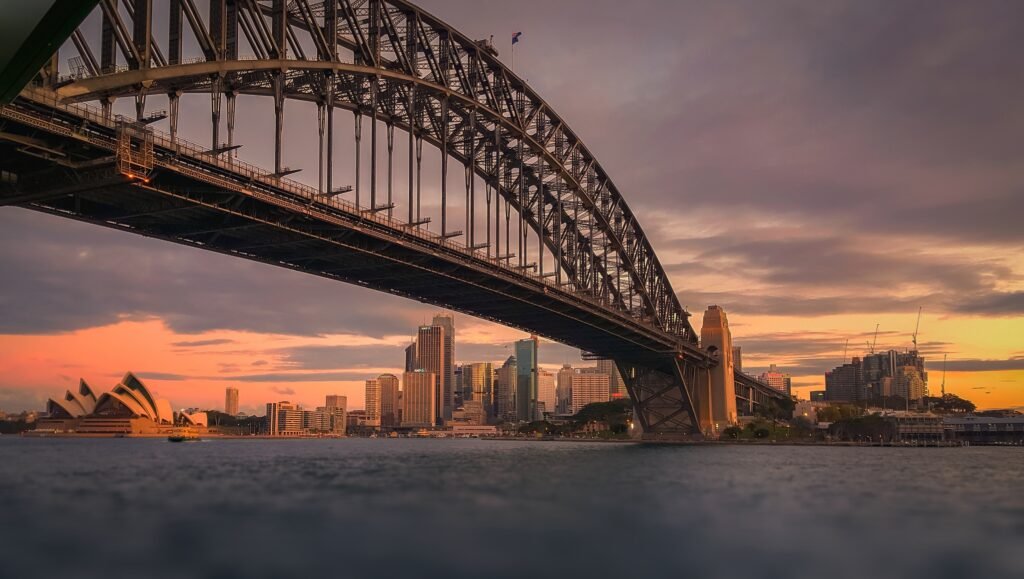 Sydney Harbour Bridge pixabay