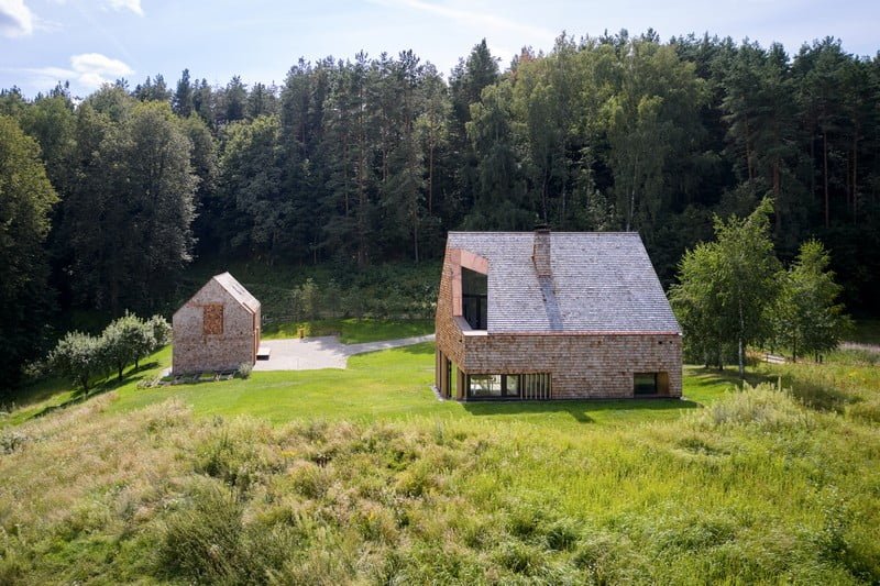 „Kedro namai“ – senos sodybos Vilniaus priemiestyje transformacija 2 kedro namai vilnius