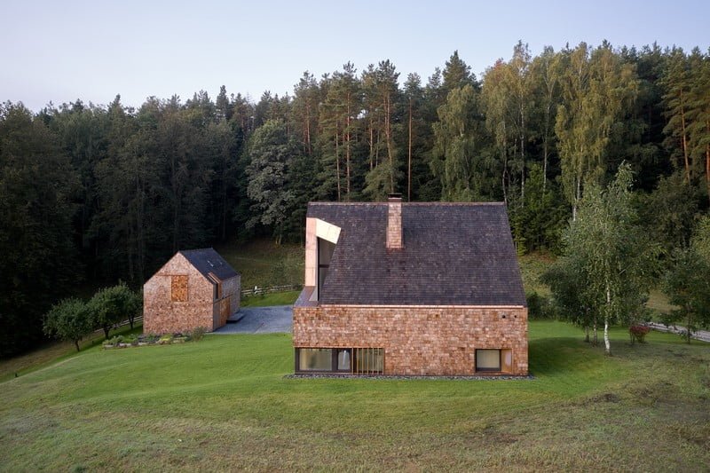 „Kedro namai“ – senos sodybos Vilniaus priemiestyje transformacija 17 53 Arches Kedro namai ©Norbert Tukaj DJI 0871 1