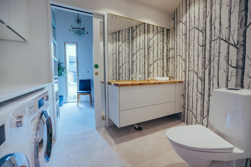 Namas Suomijoje – žiedinės ekonomikos principų taikymo pavyzdys 6 Vonios kambarys