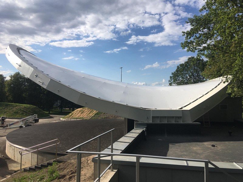 Šiaulių estrada, tentinis stogas