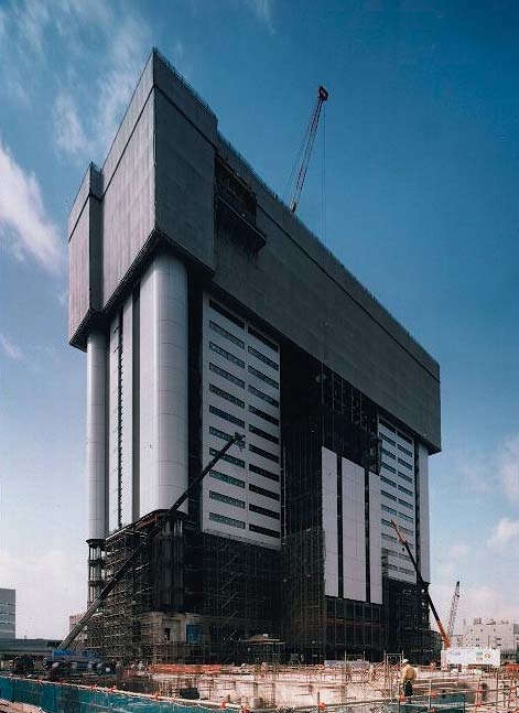 The Obayashi ABCS constructing the 28 storey NEC building in Tamagawa Renaissance City