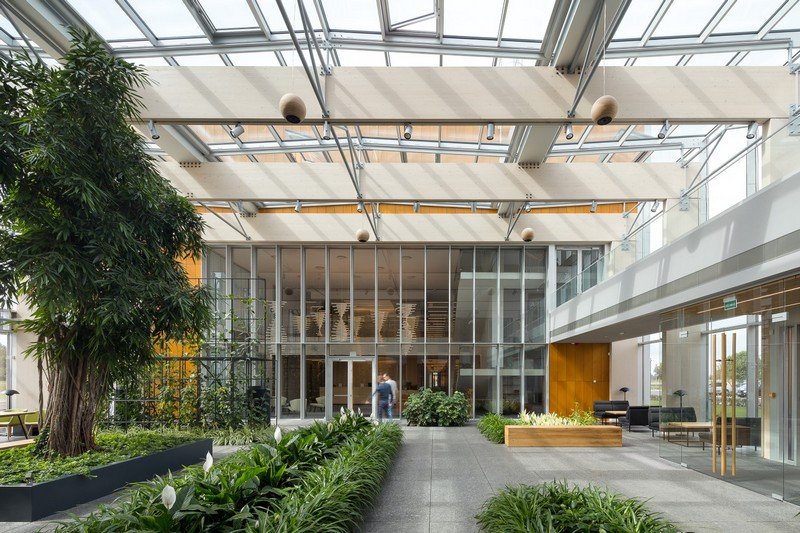 A.Ambrasas: Dievas slypi detalėse 4 „Agrokoncerno“ administracinio-gamybinio komplekso žiemos sodas. ©Norbert Tukaj nuotr.