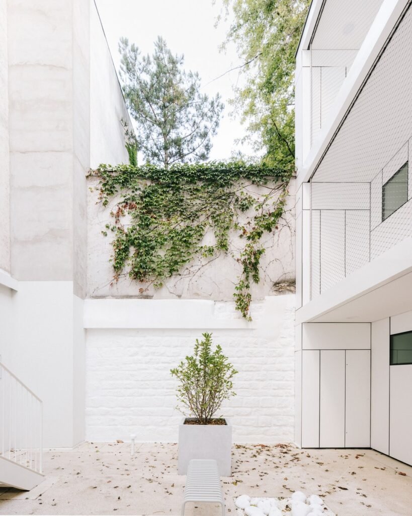 Paryžiaus kvartalo širdyje paslėptas ir atrastas medinis daugiabutis 19 Logements - MARS Architectes - Paris 12ème