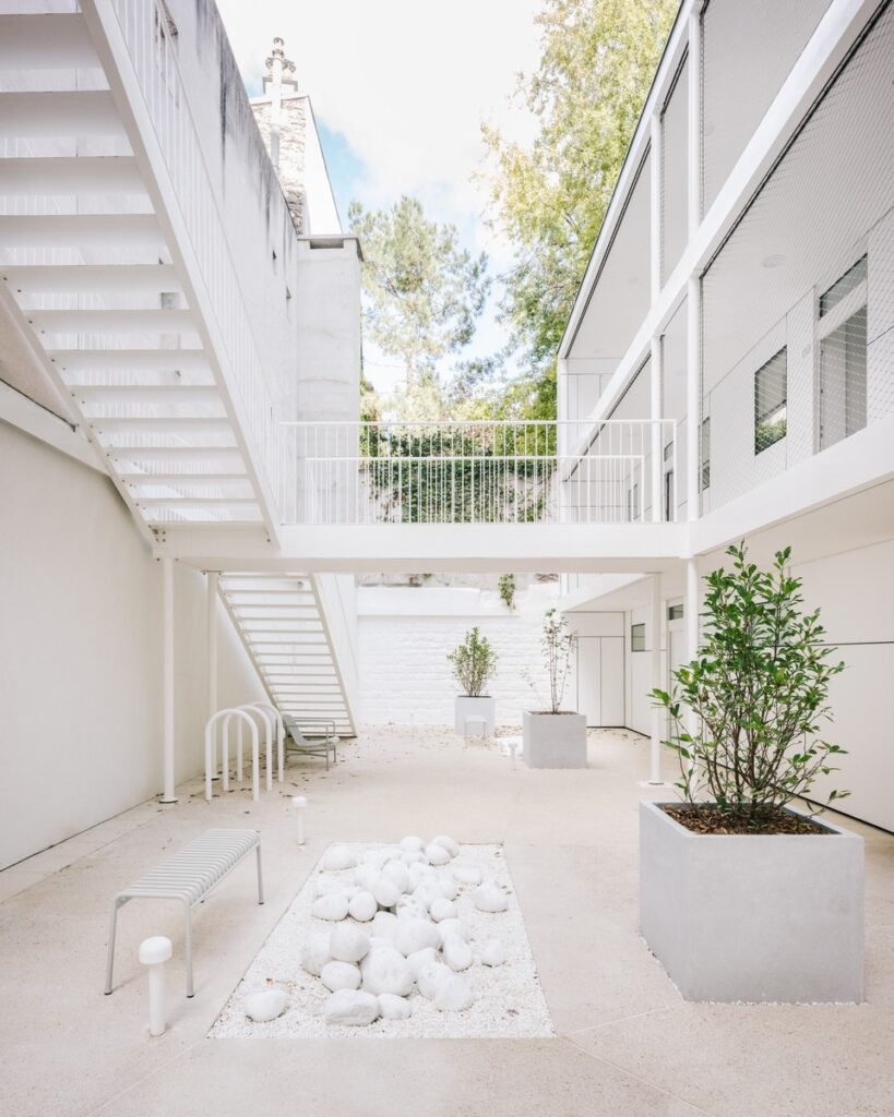 Paryžiaus kvartalo širdyje paslėptas ir atrastas medinis daugiabutis 9 Logements - MARS Architectes - Paris 12ème