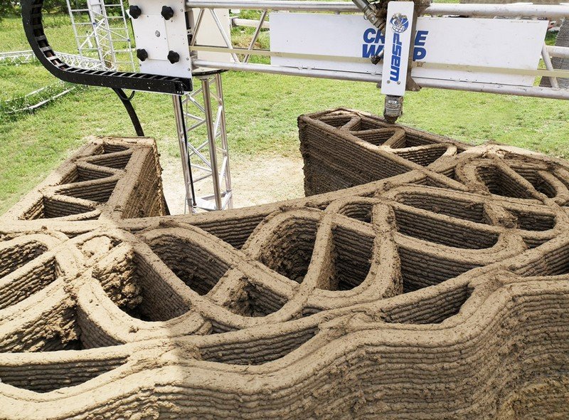 Tecla 3d printed earth wall section by Crane WASP infill 1