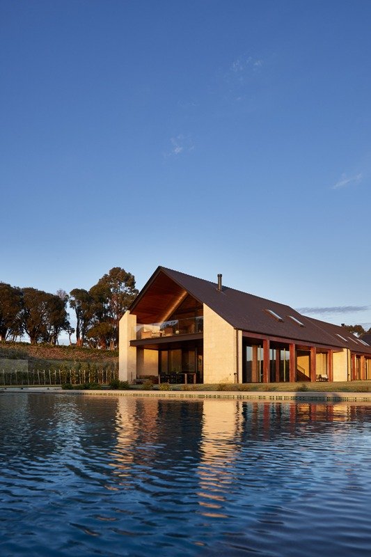 Modernia klasika dvelkiantys namai suprojektuoti veikti off-grid 15 AbeMcCarthy Flinders ┬®smg 0332