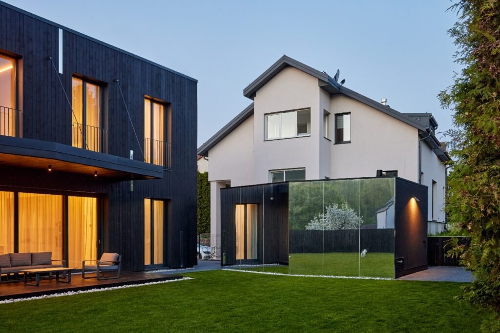 Paukščio namas apvaliu langu 7 20w YCL Birdhouse ©Norbert Tukaj 0864