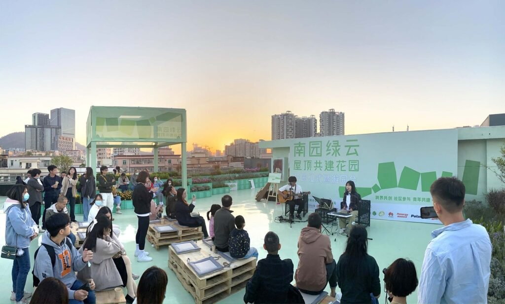 Auginti savo daržą ir ilsėtis galima ir ant daugiabučio stogo 4 30 在南园绿云欣赏落日©一十一建筑