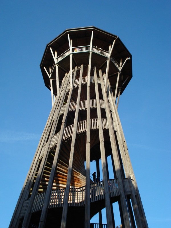 structure wood skyscraper tower landmark blue 758056