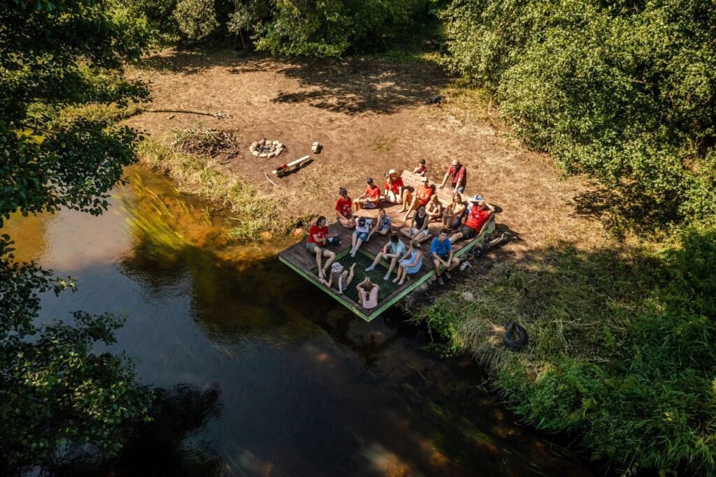 Kokias viešąsias erdves kuria vaikai ir jaunimas? 4 „Keliaujancios architekturos dirbtuves Jasiunuose. Nuotr. aut. Pijus Girdziusas 1