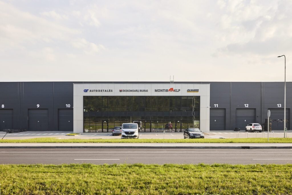 Naujas logistikos kompleksas Klaipėdoje – aukščiau pakelta išraiškos, tvarumo ir patogumo kartelė 3 06 2L T86 ┬⌐Norbert Tukaj 4393 1