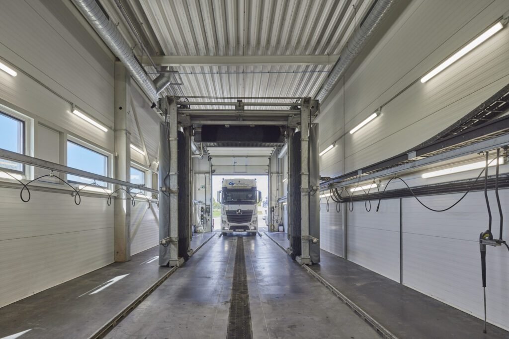 Naujas logistikos kompleksas Klaipėdoje – aukščiau pakelta išraiškos, tvarumo ir patogumo kartelė 7 11 2L T86 ┬⌐Norbert Tukaj 2431