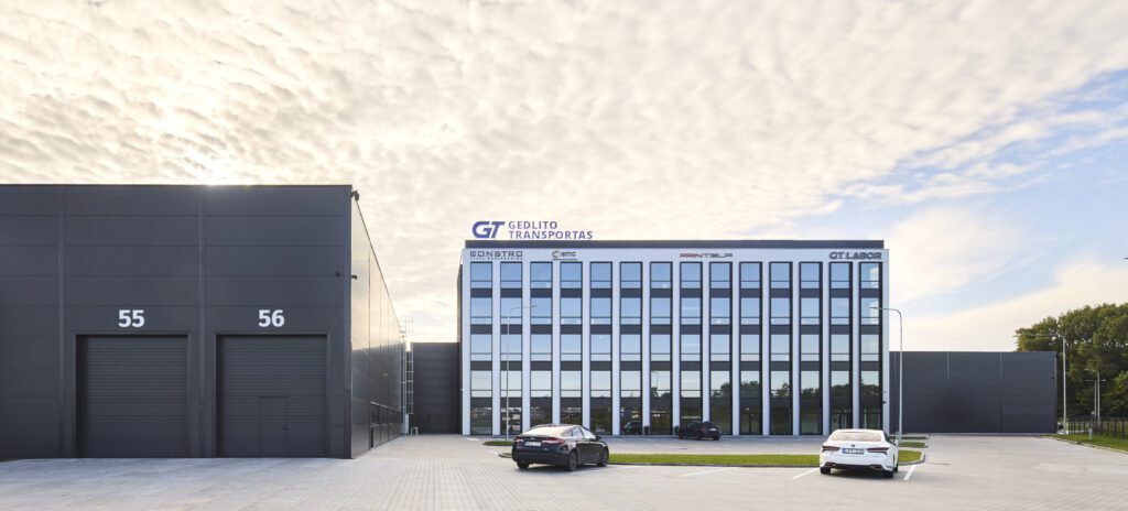 Naujas logistikos kompleksas Klaipėdoje – aukščiau pakelta išraiškos, tvarumo ir patogumo kartelė 8 18 2L T86 ┬⌐Norbert Tukaj 2624