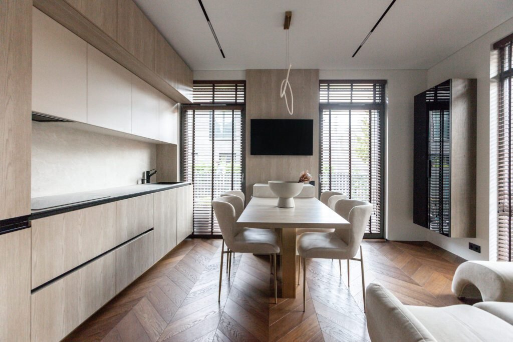 ergonomiski namai svetaine valgomasis virtuve dizainas interjeras interjero dizaineris