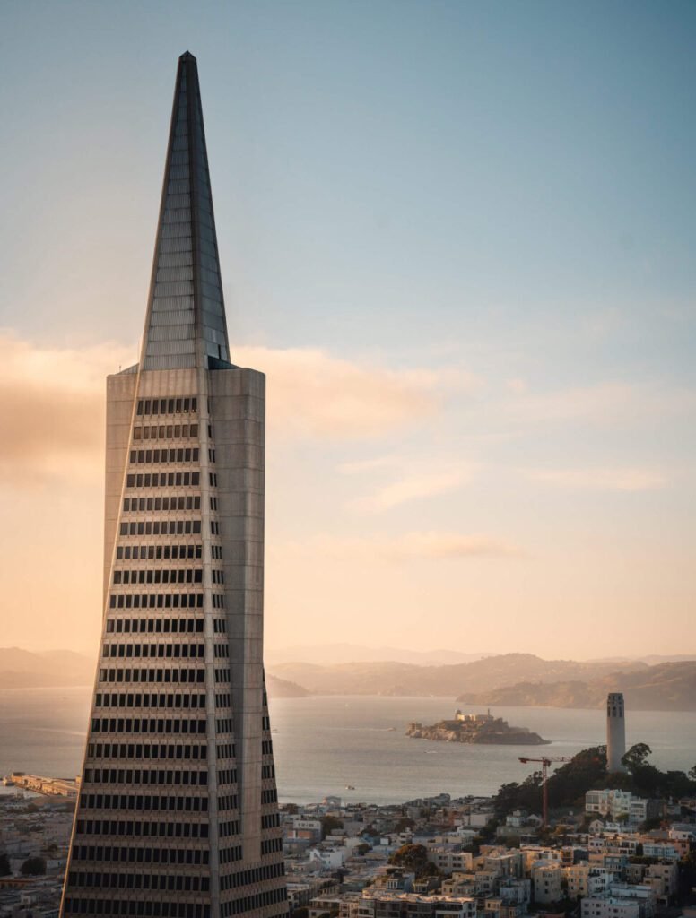 🟢 Kvartalinė renovacija: nuo socialinių būstų modernizavimo iki dangoraižių atnaujinimo 15 „Transamerica verslo centras San Franciske. SHVO nuotrauka 2