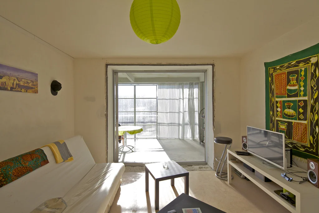 🟢 Iš bjauriojo ančiuko į gulbę – renovacija balkonais 9 Daugiau erdves ir sviesos gyventojams. nuotr. Philippe Ruault