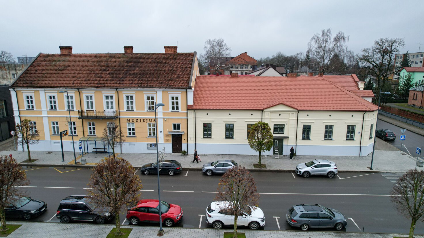 Atnaujintas Marijampoles krasto ir Prezidento Kazio Griniaus muziejaus fasadas