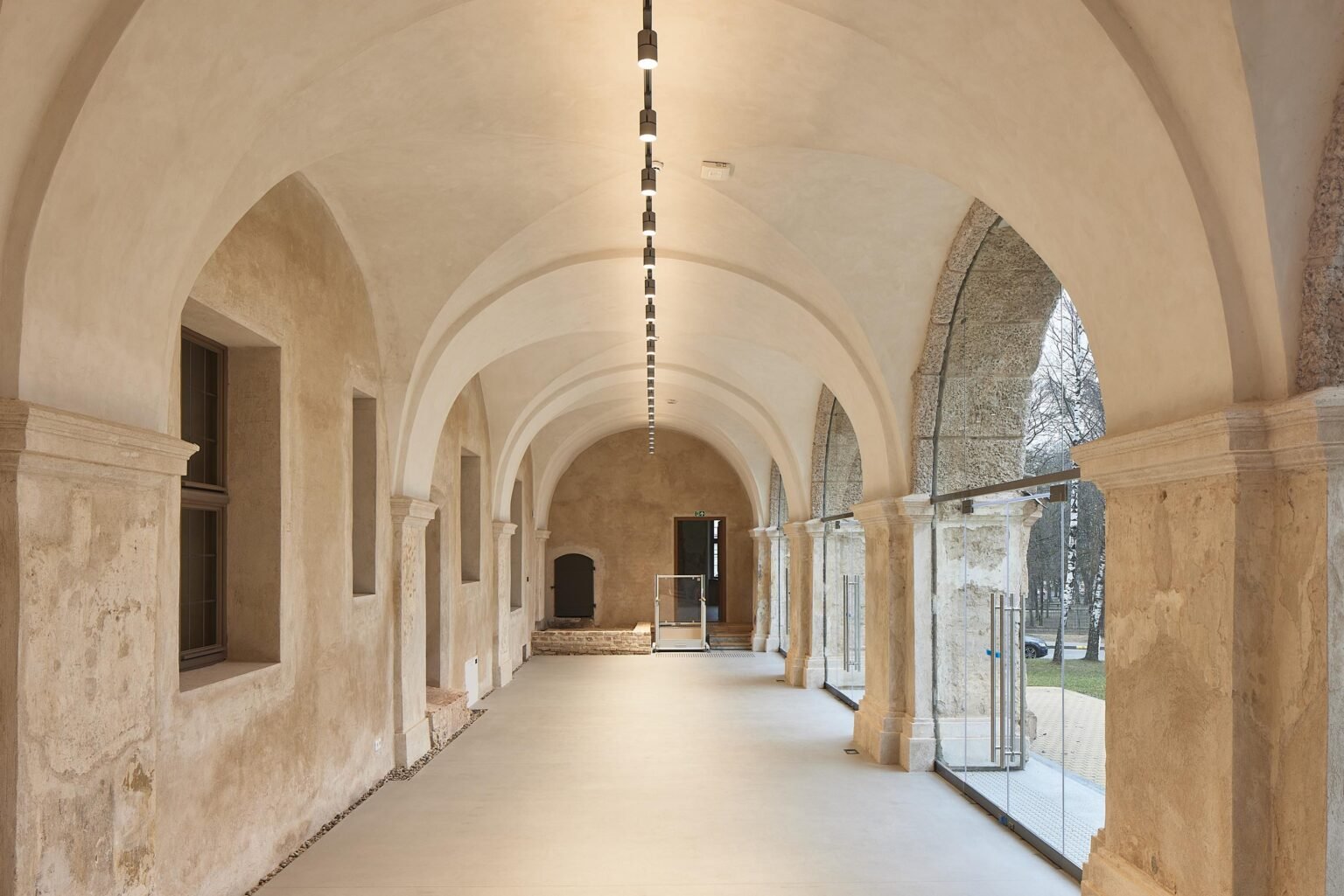 Visuomenei atsivėrę Sapiegų rūmai, po restauravimo pritaikyti Šiuolaikinio meno centrui, atgavo barokinę dvasią 3 sapiegu rumai ©Norbert Tukaj 4916 1536x1025 1