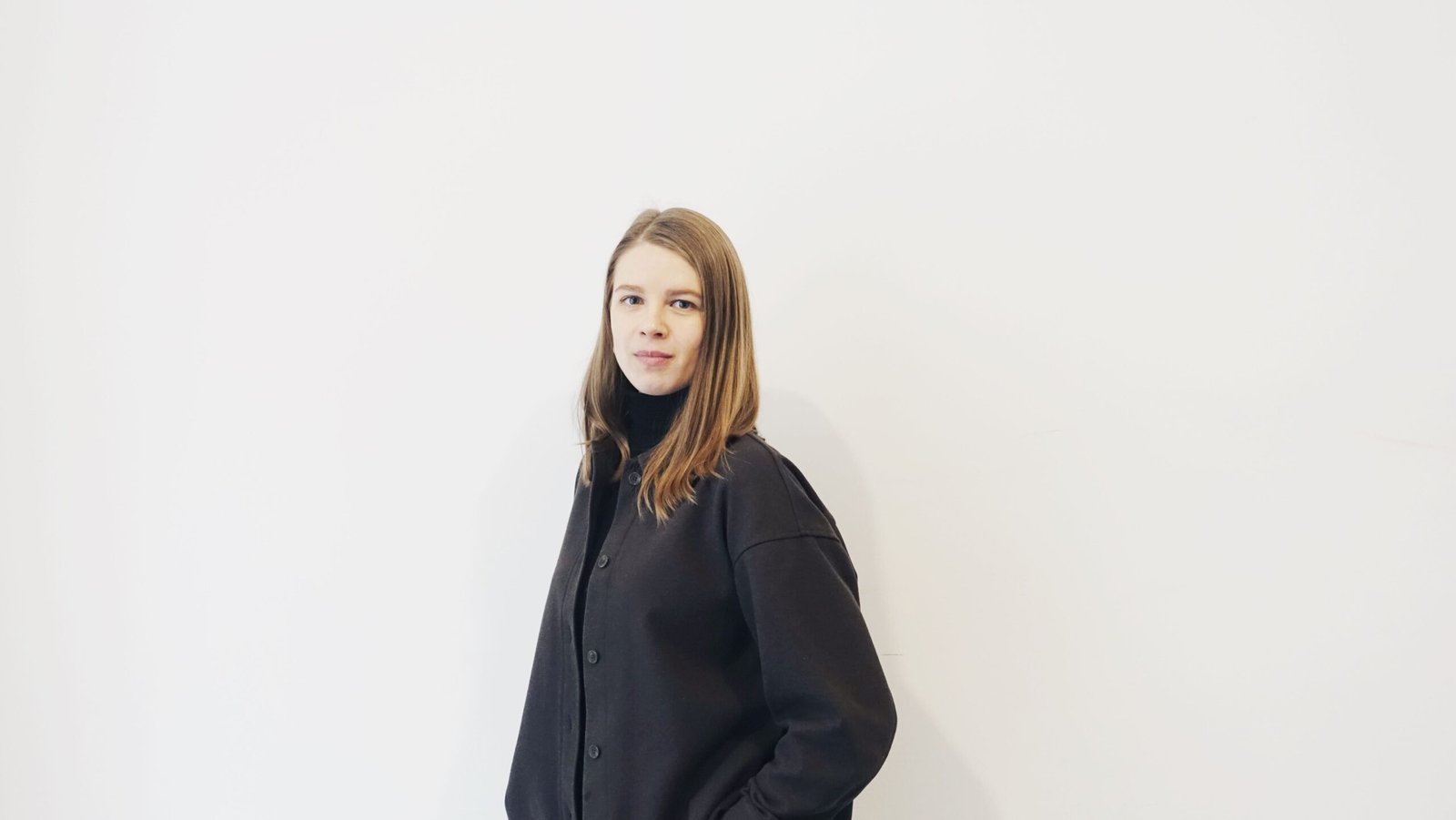 Išskirtinė pastato apdaila neturi būti brangi – unikaliems fasadams pasitelkia ir šluotą 2 Portrait JO scaled