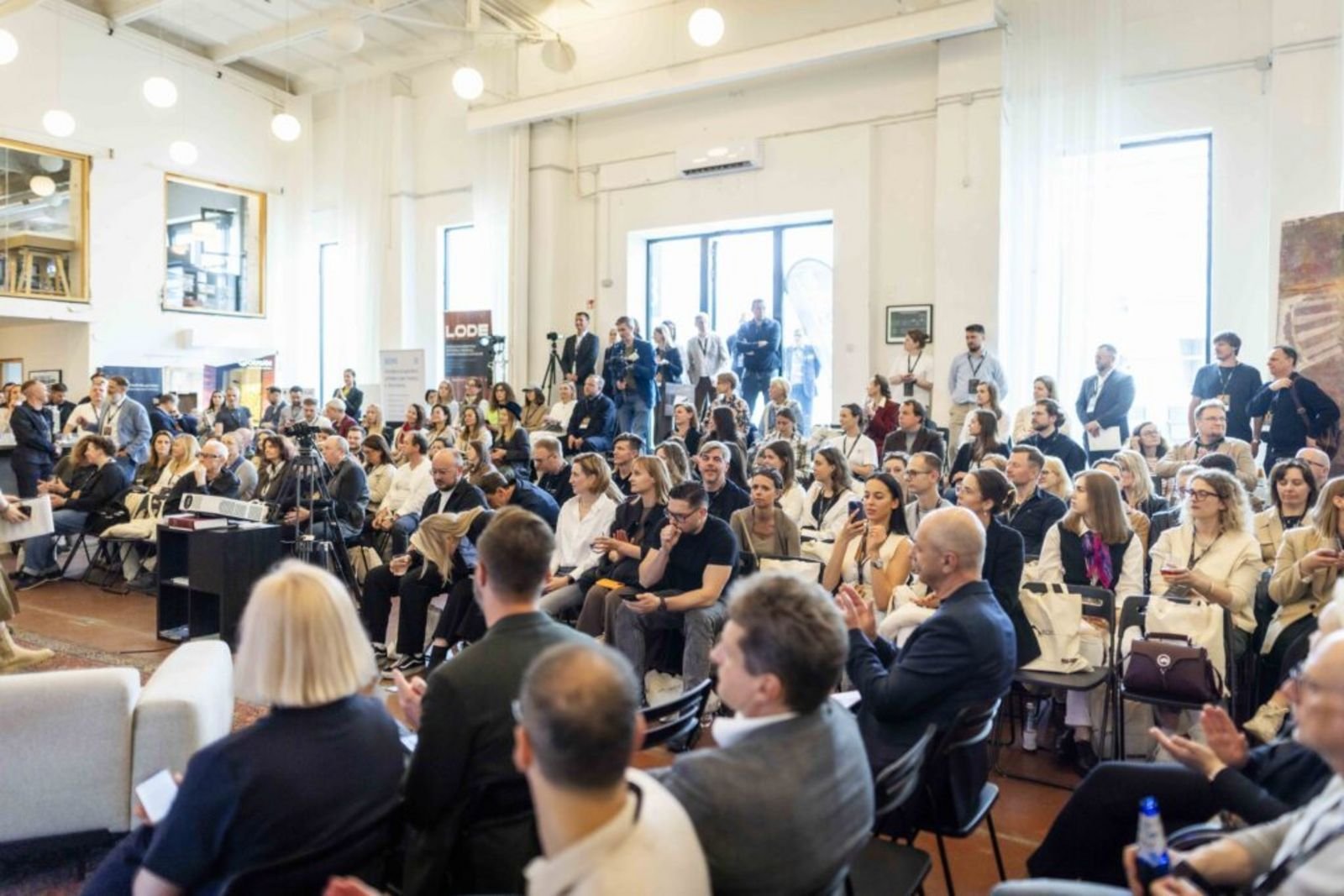 ARCHICON’25 renginyje architektūros srities atstovams – diskusijos apie tobulą tvarų miestą, visuomenės balsą ir geriausiųjų apdovanojimai 12 20250530SAArchBook3223