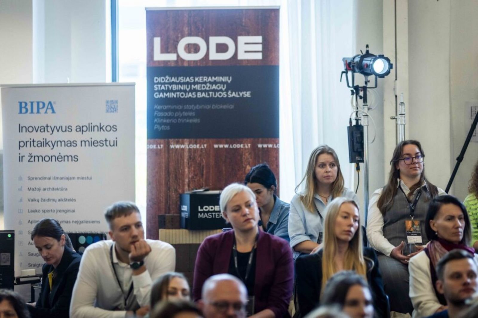 ARCHICON’25 renginyje architektūros srities atstovams – diskusijos apie tobulą tvarų miestą, visuomenės balsą ir geriausiųjų apdovanojimai 91 20250530SAArchBook3291