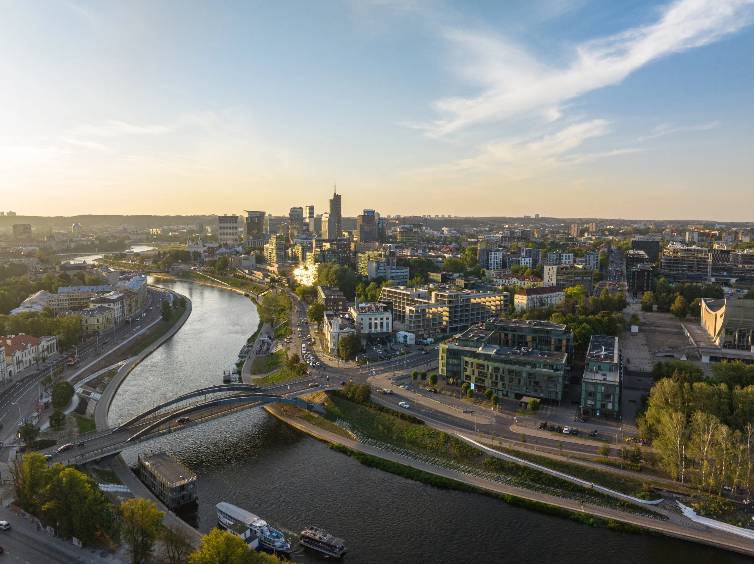 Transformuos nebaigtą statyti viešbutį Vilniuje 2 Ampera projektas