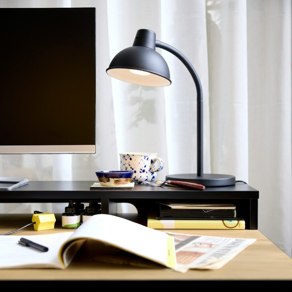 Darbo kampelis namuose 6