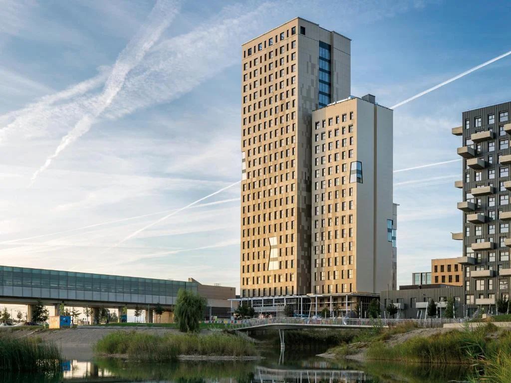 Statyba iš medienos ir kitų organinių medžiagų: vizija ir iššūkiai 8 HOHO viešbutis