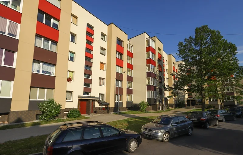 Renovacijos banga Lietuvoje įsibėgėja per lėtai 2 Kvartaline renovacija Utenoje APVA nuotr