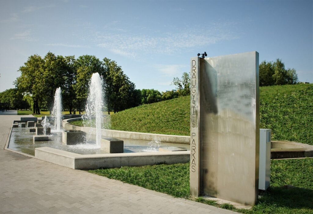 Kokybiškos trinkelės - ne tik patogiam judėjimui: dizaino sprendimai, padedantys kovoti su klimato kaita 2 parkas7 min 1920x1310 1