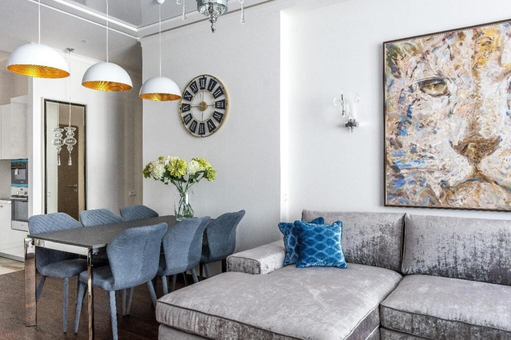 Maži butai, dideli sprendimai: kaip kurti jaukumą ribotoje erdvėje? 3 3 2