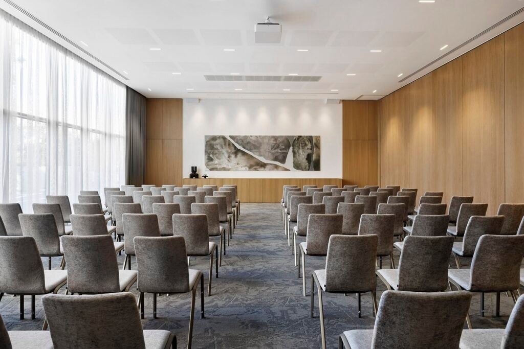 Atidarytas pirmasis Lietuvoje „AC Hotel by Marriott“ viešbutis 8 AC VNOAC Meeting Gaudi 01