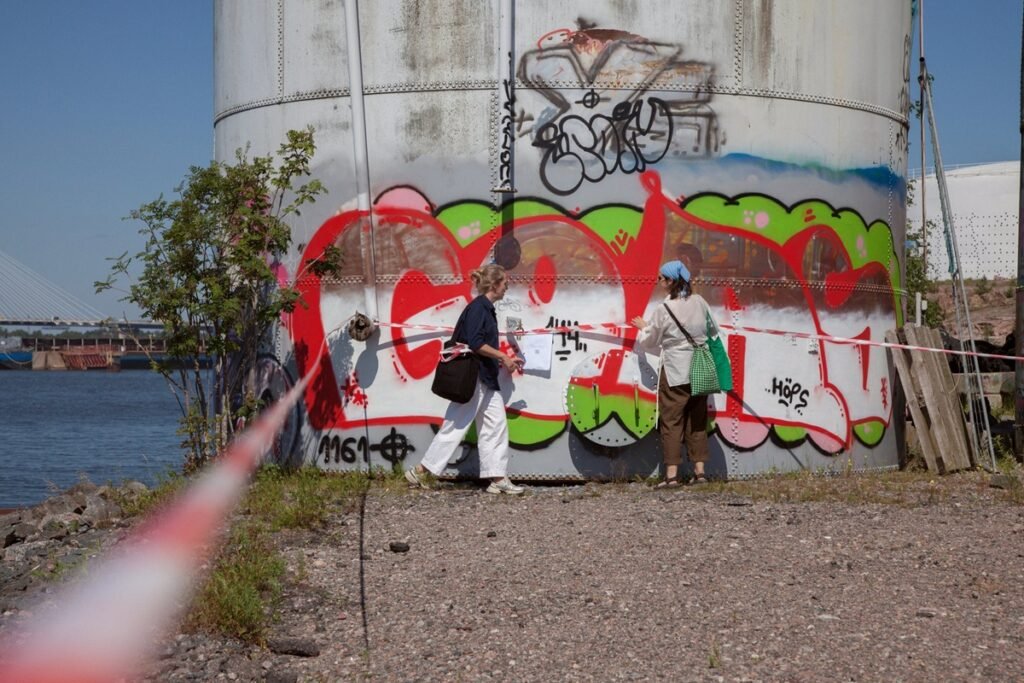 Parodoje „Reflektuojant gausą: Erdvės atvėrimo veiksmai“ – pertekliaus ir pakankamumo svarstymai 2 Eksperimentu platformos rezidencija Helsinkyje. Ikko Alaska nuotr. 2