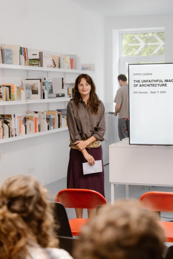 Vilniuje lankysis garsios portugalų architektūros ateljė „Fala“ įkūrėjas 3 Ieva Davulyte. Nuotr. Darius Matonis