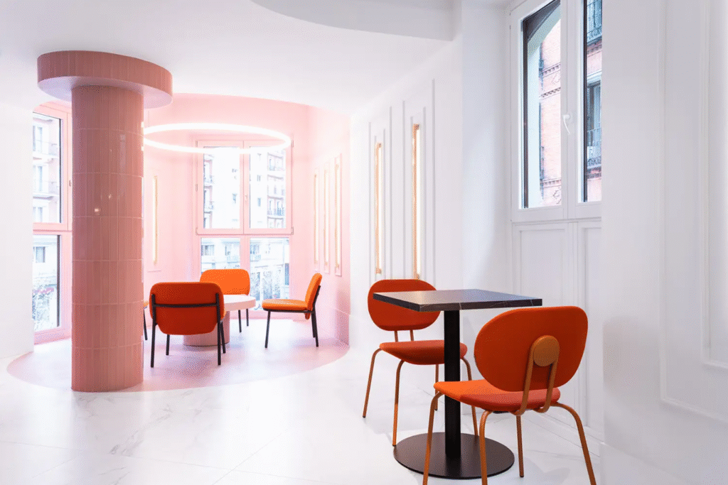 JUNG viesbutis bienvenir madridas interjeras interjero dizainas