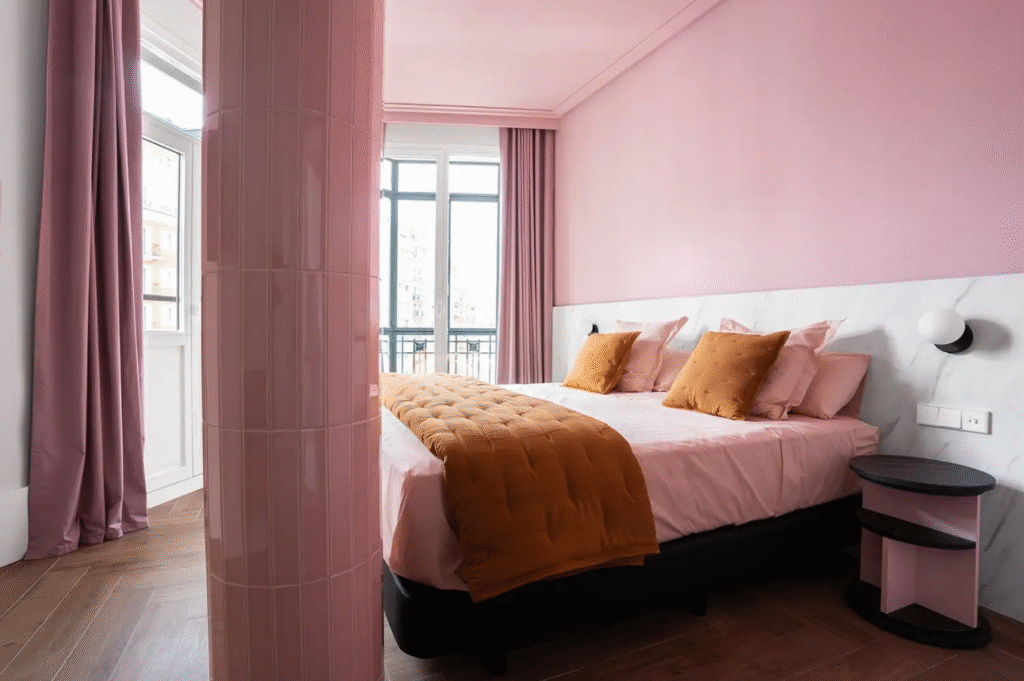 JUNG viesbutis bienvenir madridas interjeras miegamasis kambarys