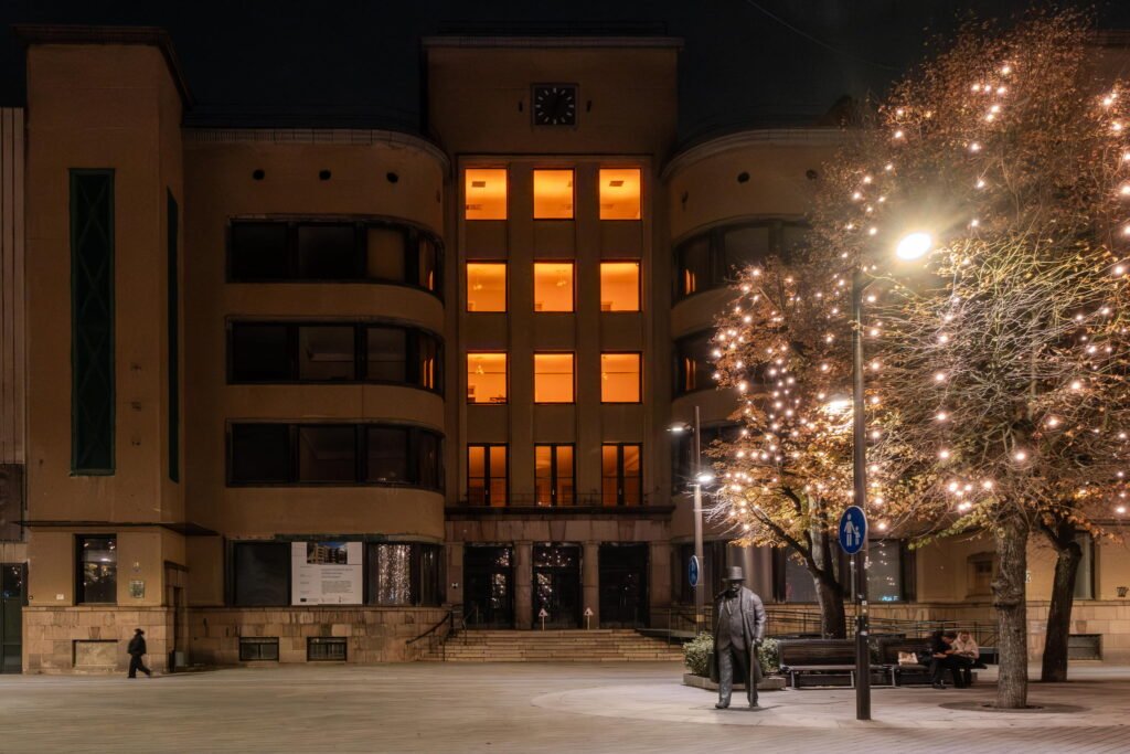 Vilniuje lankysis garsios portugalų architektūros ateljė „Fala“ įkūrėjas 4 Kauno centrinis pastas streiko metu. Nuotr. Arvydas Ciuksys