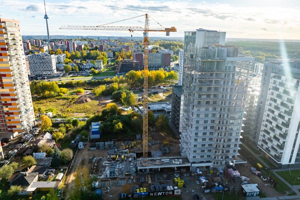 Vilniaus rinkoje – dar 114 naujos statybos būstų „Newton“ 4 Newton Kaita group naujos statybos butai statybu eiga