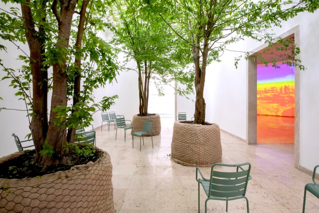 Karštis, kuris nebeleidžia miegoti: ką miestai pamiršo apie orą, vėją ir pavėsį 6 STRESSTEST©Patricia Parinejad Destress 04