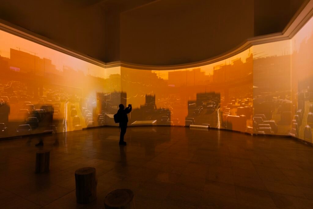 Karštis, kuris nebeleidžia miegoti: ką miestai pamiršo apie orą, vėją ir pavėsį 8 STRESSTEST©Patricia Parinejad Film 09