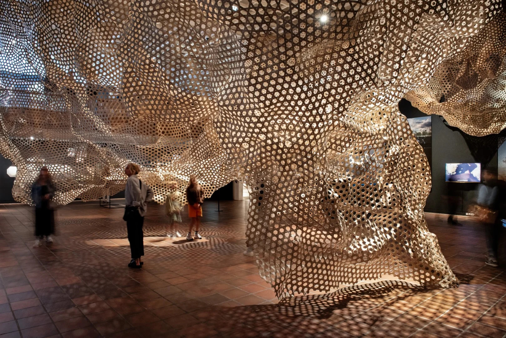 Nuo traumos iki atstatymo: istorijų supynimas į architektūrą 13 Architektūra