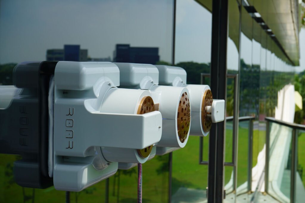 Moduliniai fasadų valymo robotai gali pakeisti įprastą valymo praktiką 2 mantis 1