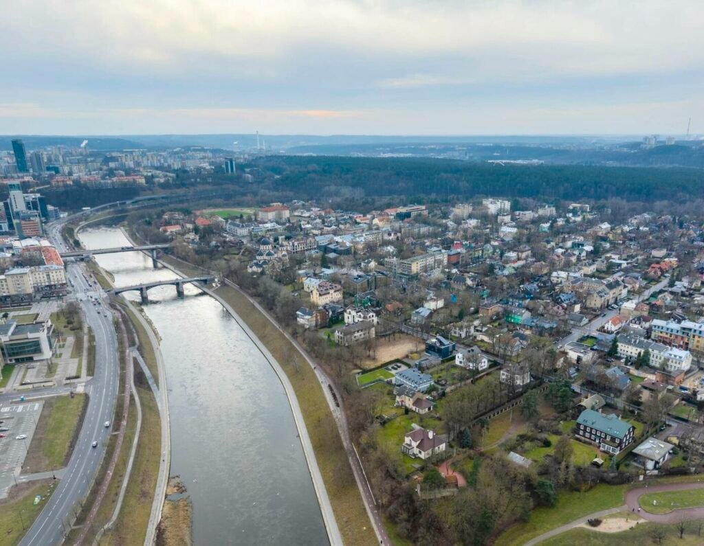 Skelbiamas atviras architektūrinis konkursas išskirtiniam projektui Žvėryne 2 original 522236 malonioji5 sklypas aplinka 2025m1